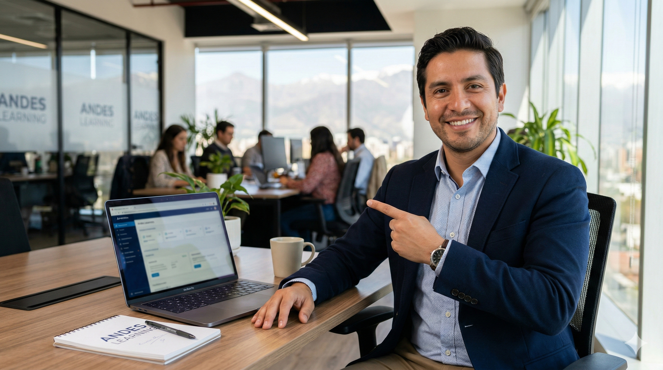 Profesional apuntando al curso